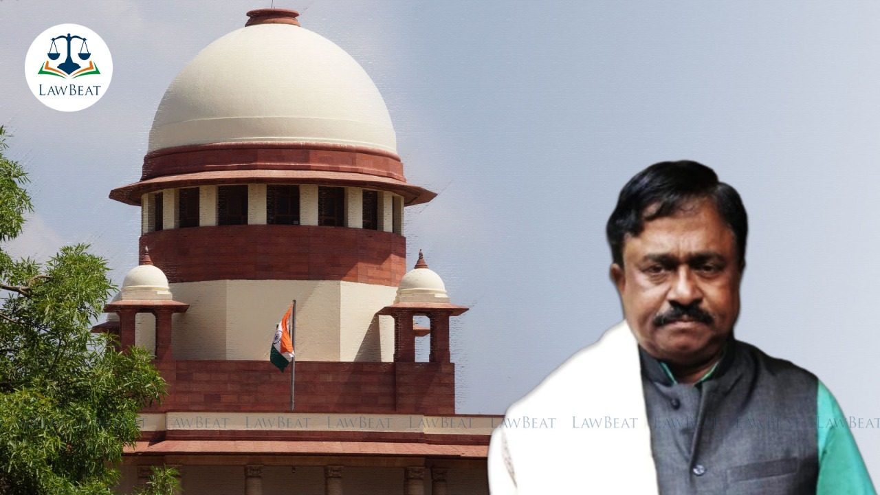Supreme Court reserves order in anticipatory bail plea of Trinamool Congress leader accused of killing BJP supporter & perpetrating post-poll violence Supreme Court reserves order in anticipatory bail plea of Trinamool Congress leader accused of killing BJP supporter & perpetrating post-poll violence